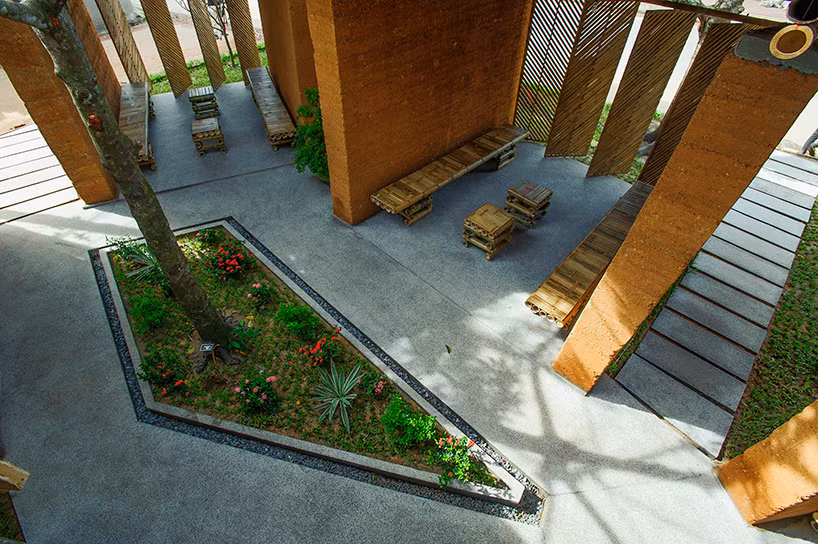 Nhóm kiến trúc sư hy vọng, thiết kế của khu nhà mở này sẽ hướng hành vi của người sử dụng trong tương lai đến một môi trường sống xanh hơn.