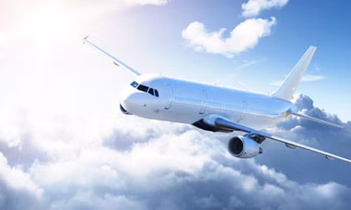 Ấn Độ là quốc gia có giá vé máy bay rẻ nhất có thể là vì các hãng hàng không nước này đang cạnh tranh giành giật khách hàng.