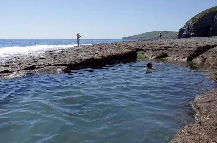 Khu nghỉ máy Swanage (ở Dorset) đứng ở vị trí thứ 10 với giá 81 bảng/phòng/đêm.