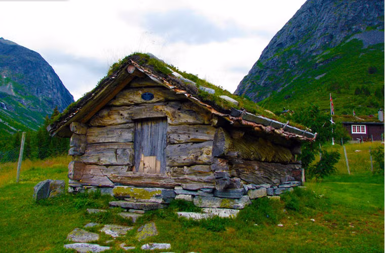 Ngôi nhà gỗ cổ ở Iceland.