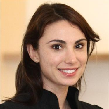 9. Jarah Euston, Phó giám đốc phân tích và tiếp thị của Flurry, một công ty quảng cáo điện thoại di động truy cập vào dữ liệu ứng dụng di động. Gần đây, Yahoo đã mua lại công ty quảng cáo này, với giá ước tính lên tới 300 triệu USD.