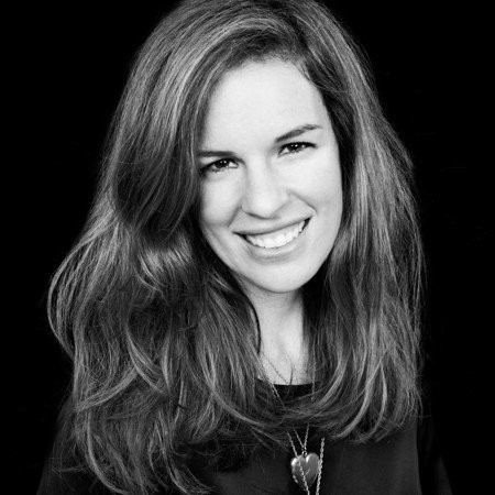 10. Erika Nardini, Giám đốc Marketing chuyên nghiệp (CMO) tại công ty AOL Advertising. Trước khi trở thành CMO tại AOL, Nardini từng là giám đốc cấp cao của Microsoft, phó giám đốc sản phẩm tại Yahoo!. Cô đã làm việc với AOL Advertising mới chỉ được hơn một năm và chịu trách nhiệm của tất cả các hoạt động tiếp thị. Doanh thu quảng cáo quý 2 của công ty đạt 451,7 triệu USD, tăng 20% so với năm trước.