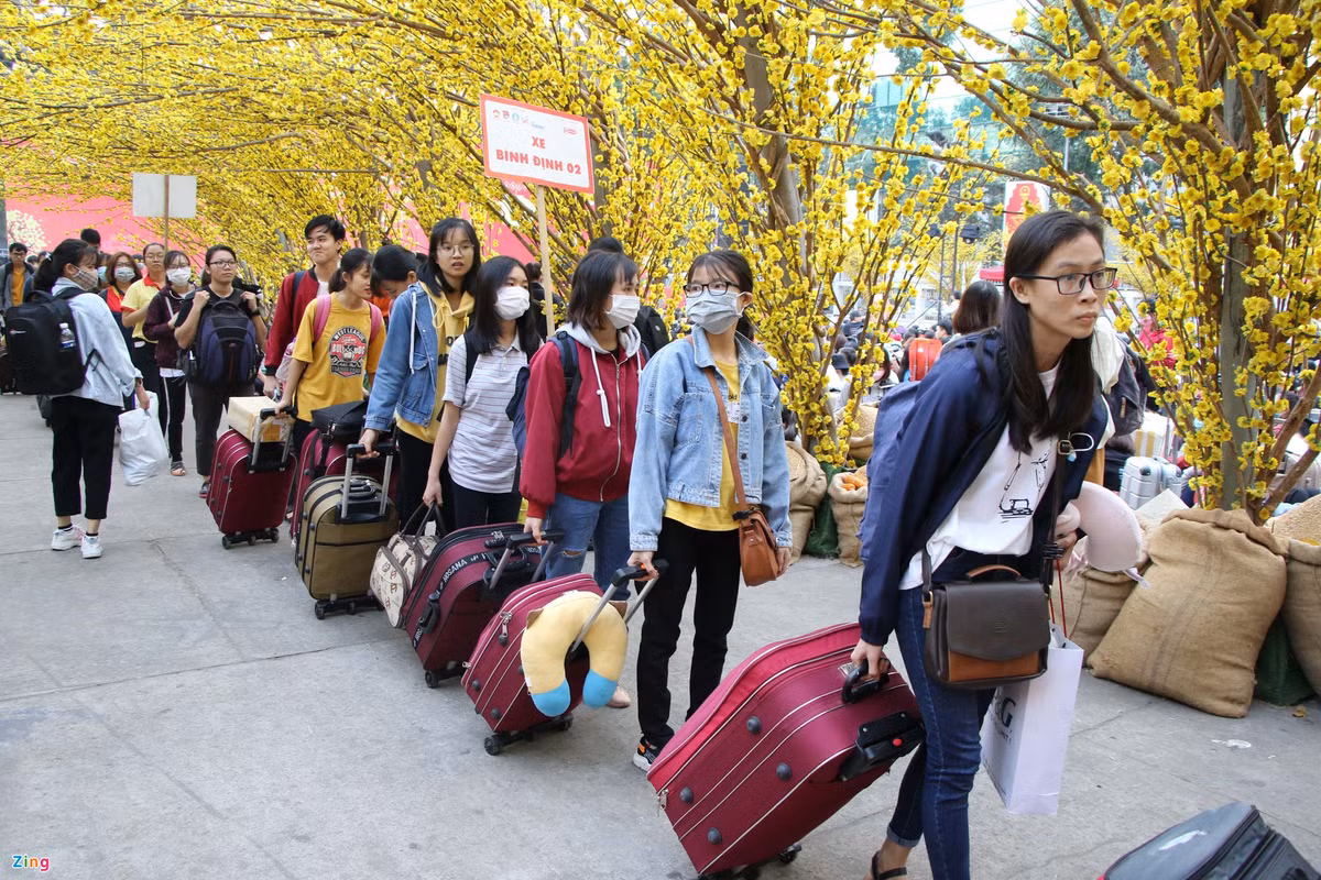 Mot truong dai hoc o TP.HCM cho sinh vien nghi Tet 49 ngay