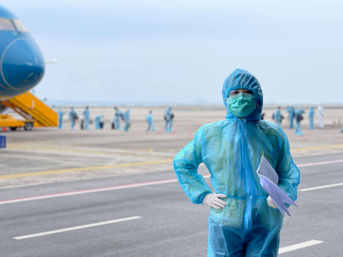 Dich COVID-19: BTV Thu Ha phu nhan tin e-kip chuong trinh Chieu cuoi nam la F1