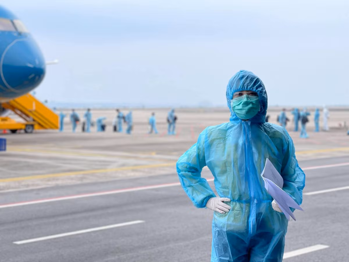 Dich COVID-19: BTV Thu Ha phu nhan tin e-kip chuong trinh Chieu cuoi nam la F1