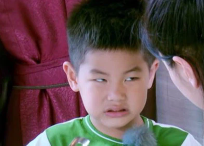 Cau noi gay soc cua con va cach giao duc dang suy ngam