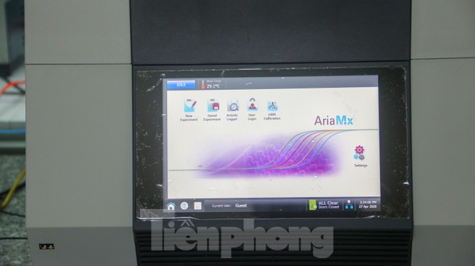 ##s###Máy Real-time PCR Aria Mx của Hãng Agilent (Mỹ) được sản xuất tại Malaysia. Ảnh: Nguyễn Thành