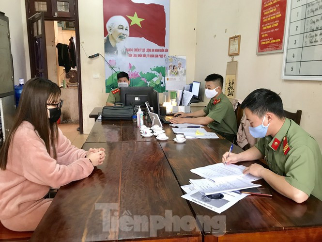 Tung tin thất thiệt về COVID-19 Ngày Cá tháng tư, cô gái bị phạt nặng Tung tin that thiet ve COVID-19 Ngay Ca thang tu, co gai bi phat nang