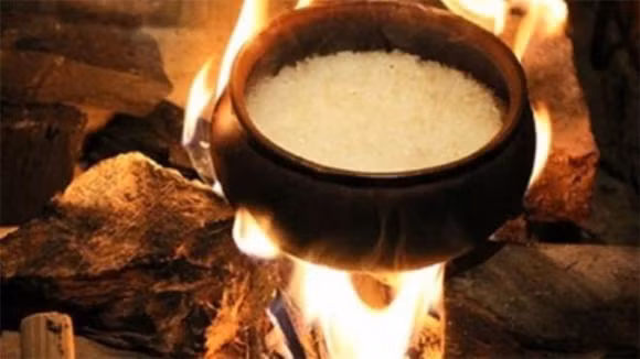 Nguoi xua day: 'Vay gao khong vay cui, muon ao khong muon giay'-Hinh-2