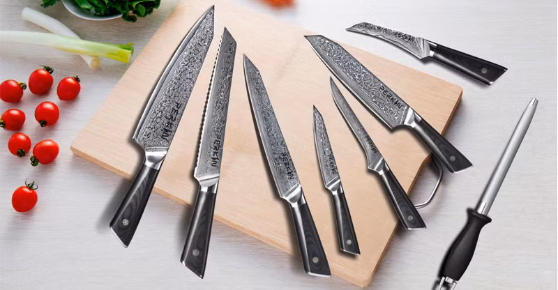  11. Dao sắc an toàn hơn dao cùn. Một con dao sắc bén sẽ giúp bạn cắt thực phẩm dễ dàng mà không cần dùng nhiều sức. Vì vậy, bạn cũng có thể điều khiển chúng dễ dàng hơn. Nếu bạn có nhỡ cắt phải tay, vết thương thường nhỏ và không nghiêm trọng. 