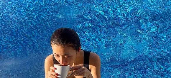 Hai my nhan thu vai Hoang hau xu Han o tuoi U50 ra sao?-Hinh-2