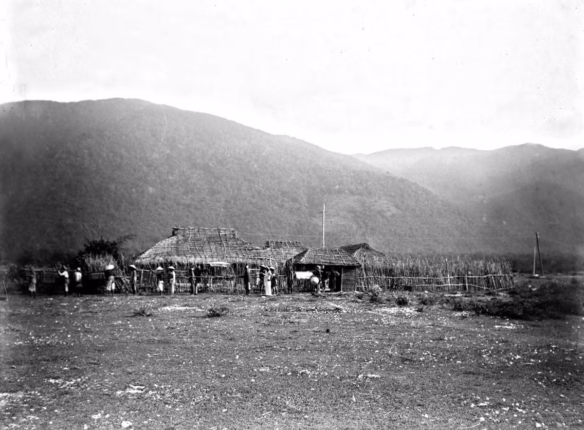 Trạm Hòa Mã gần vịnh Hòn Khói, Phía Bắc Nha Trang.