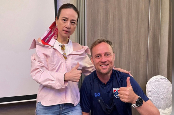 Madam Pang giai cuu Polking o san Thien Truong: 'Nguoi dan ba thep' cua Thai!