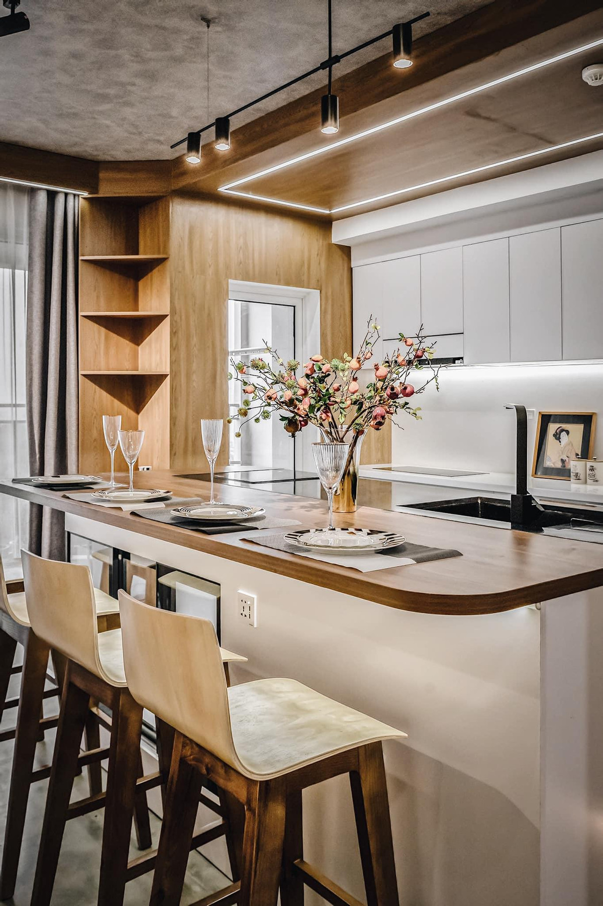 Ben trong can ho be-tong mai co ca khong gian vui choi cho thu cung-Hinh-10