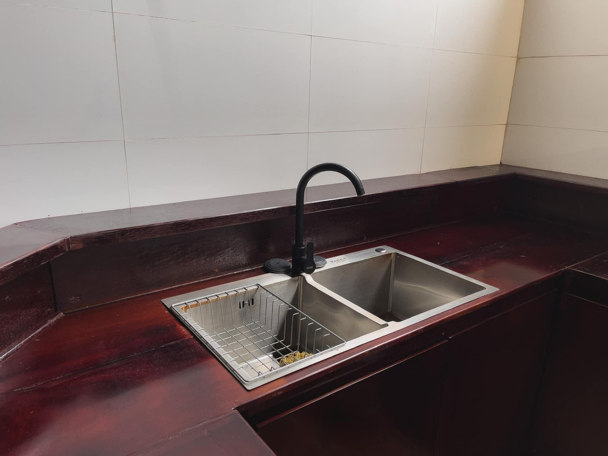 Nha san 150m2 o Hoa Binh, hien long gio, bon tam bang da nguyen khoi-Hinh-21