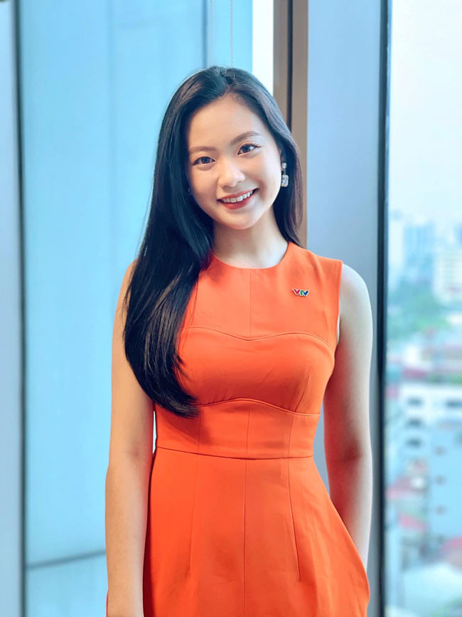 Vì thế cô quyết định trở thành MC - BTV VTV để vừa thử thách bản thân, vừa được tiếp tục theo dõi niềm đam mê thể thao của mình.