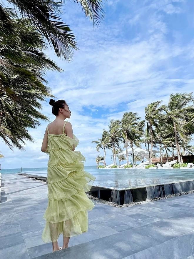 Thoi trang di bien cua my nhan Viet: Dam Thu Trang nhe nhang, Hong Diem chuan nang tho