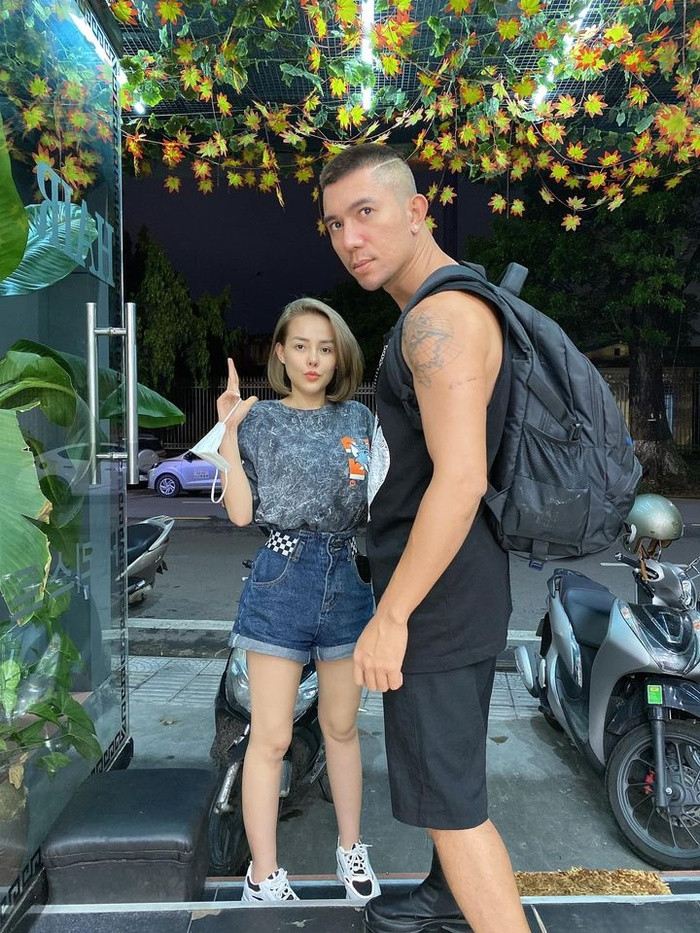 Luong Bang Quang gay soc khi khoe gan 20 cuon so nha dat