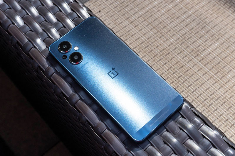 Dung lượng pin 4.500 mAh, tích hợp sạc nhanh 33W.