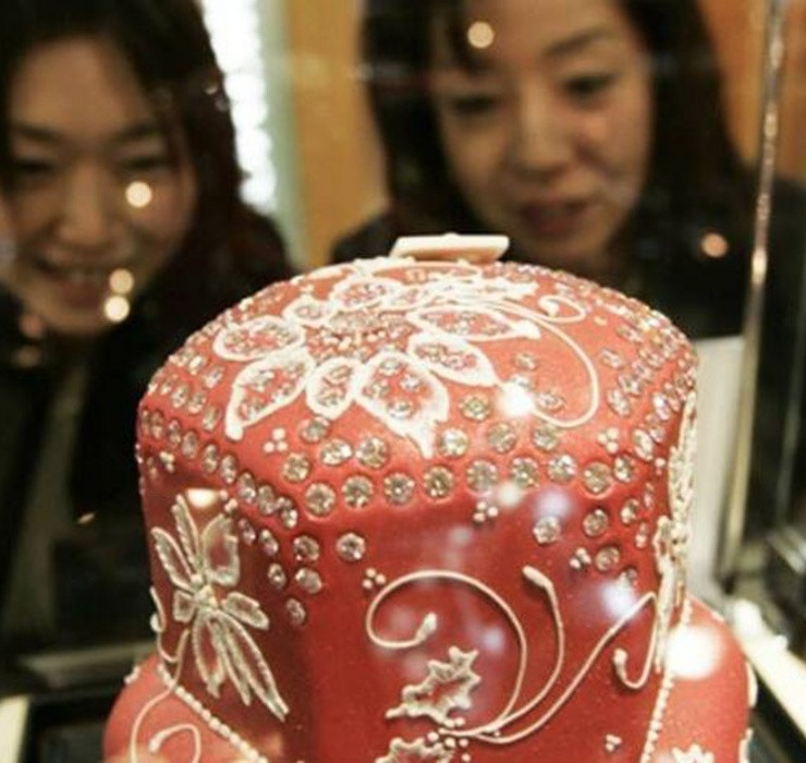 Tổng thời gian từ lúc lên ý tưởng đến lúc hoàn thiện bánh là hơn 8 tháng.