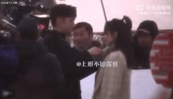 Ngo Thien 'Ben Nhau Tron Di' cong khai cap ke tinh moi hau ly hon-Hinh-3