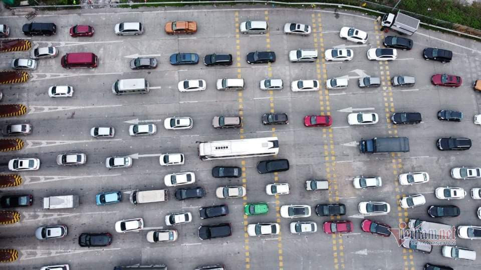 Loi ra cao toc Phap Van - Cau Gie un tac hon 2km chieu mung 4 Tet-Hinh-9