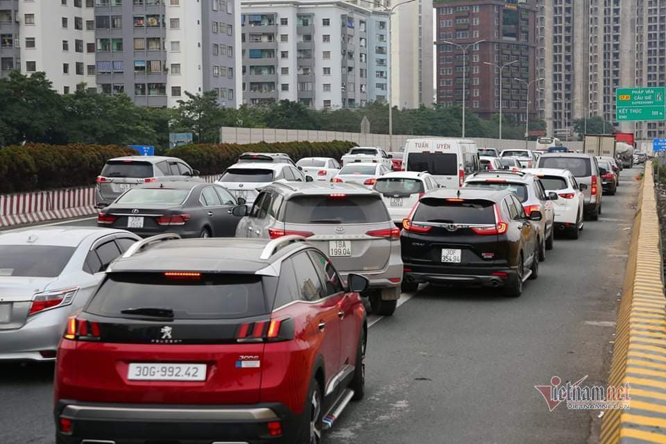 Loi ra cao toc Phap Van - Cau Gie un tac hon 2km chieu mung 4 Tet-Hinh-11