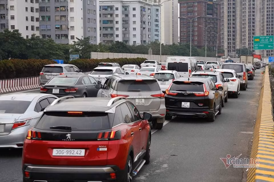 Loi ra cao toc Phap Van - Cau Gie un tac hon 2km chieu mung 4 Tet-Hinh-11