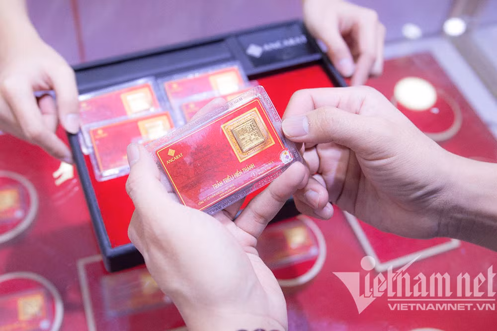 Chon vang mieng tich san, dan chen chan di mua truoc ngay via Than Tai-Hinh-3