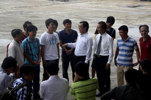 Trước đây, trong quá trình khám nghiệm ban đầu, các cơ quan chức năng không thu được hộp đen của con tàu. Đây là vấn đề rất quan trọng vì hộp đen ghi lại toàn bộ hành trình, tốc độ gió, toạ độ, độ sâu từng vùng biển mà con tàu đi qua, ghi lại những nội dung trao đổi trên tàu, giám sát hành trình và cả thủy thủ trên tàu... Giờ đã thu được hộp đen, theo tài liệu điều tra ban đầu của C45, đến thời điểm này, có đủ cơ sở xác định là tàu Sunrise 689 đã bị cướp biển tấn công.