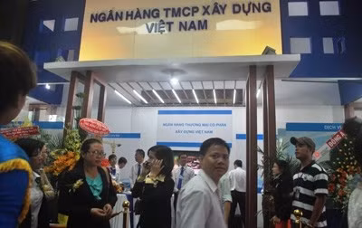 Ngân hàng Xây dựng Việt Nam tiền thân là Ngân hàng Đại Tín (Trust Bank). Vào thời điểm tái cấu trúc và đổi tên, tháng 5/2013, Trust Bank có 23 năm hoạt động với vốn điều lệ 3.000 tỷ, tổng tài sản hơn 28.000 tỷ đồng. Tập đoàn Thiên Thanh đã cùng một số cổ đông tham gia góp vốn và tái cấu trúc Trust Bank, đổi tên thành Ngân hàng Xây dựng Việt Nam, với tôn chỉ hoạt động là ngân hàng đa năng đầu tiên tập trung phục vụ lĩnh vực xây dựng.