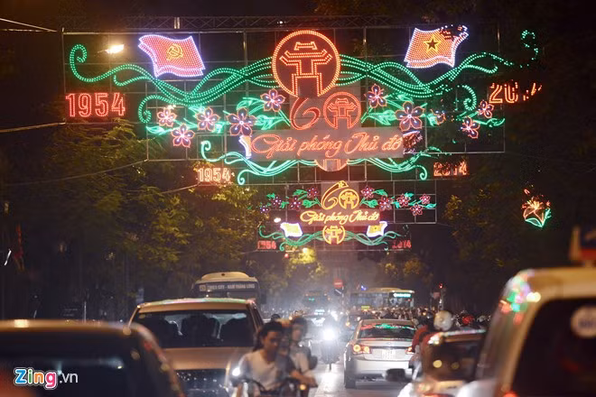 Đường Điện Biên Phủ như thường lệ luôn là tuyến được trang trí khác biệt nhất.