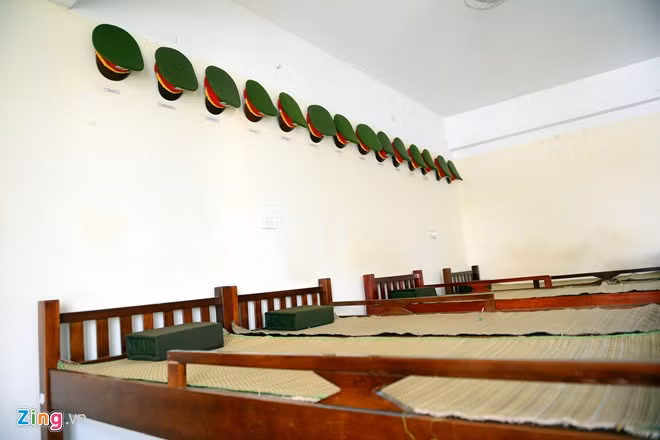 Ký túc xá của trường gồm 7 tòa nhà cao tầng (từ 5 đến 12 tầng) bảo đảm chỗ ở nội trú cho toàn bộ học viên trong nước và quốc tế.