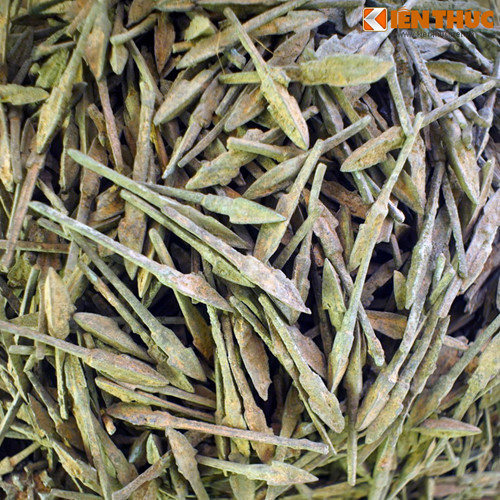 Mũi tên Đông Sơn phổ biến là loại mũi tên bằng đồng có ba cánh nhỏ, chuôi dài.