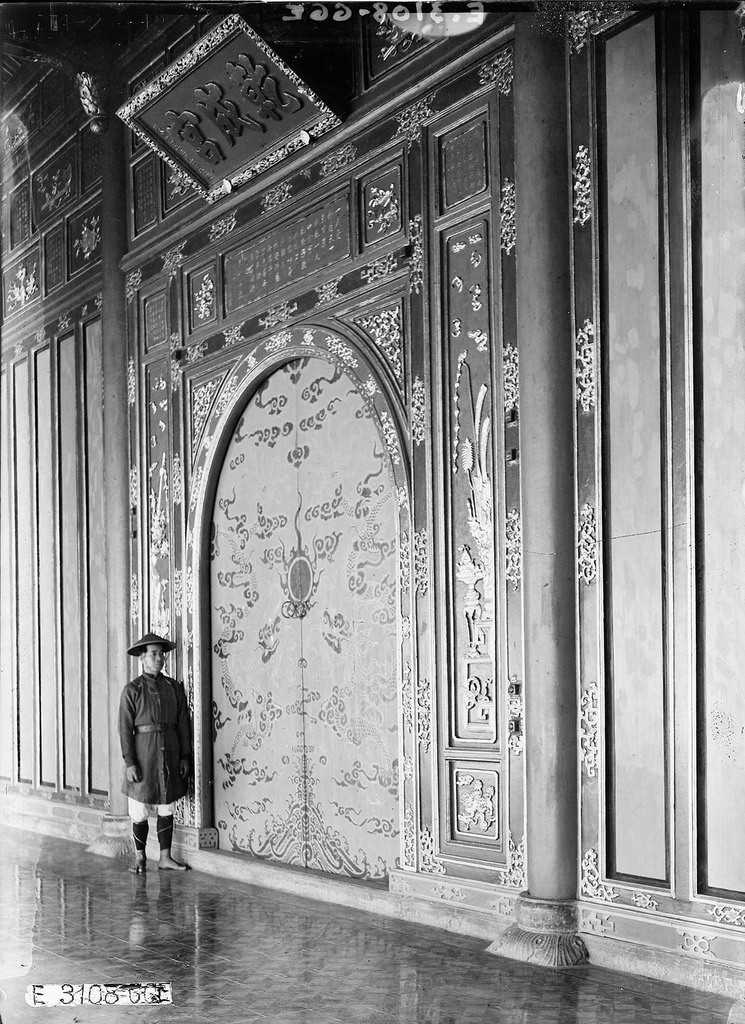 Cánh cổng được trang trí lộng lẫy của Đại Cung Môn. Ảnh tư liệu.