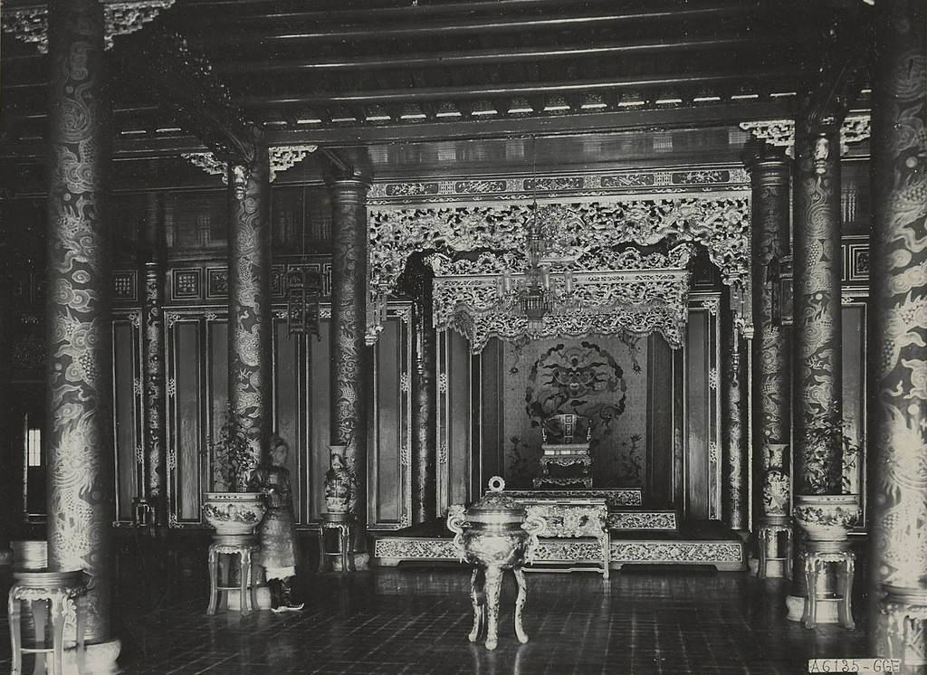 Ngai vàng của vua trong điện Thái Hòa. Ảnh tư liệu.