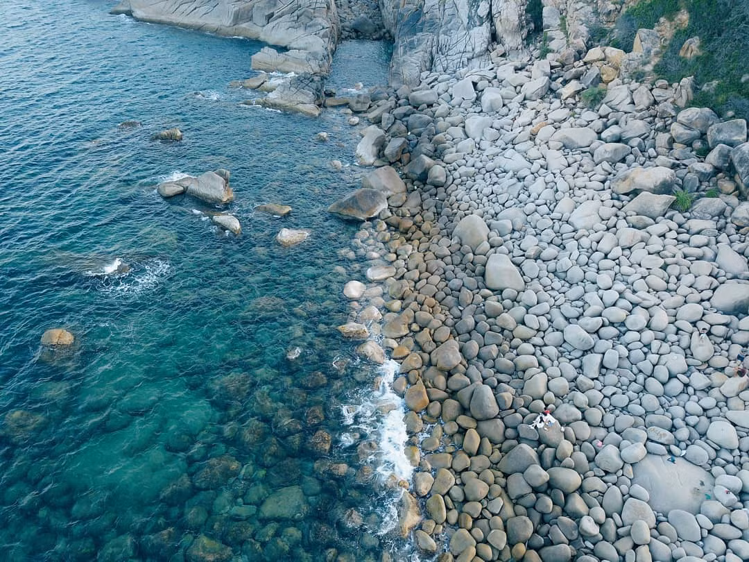 Ngoài xã Cam Bình, TP Cam Ranh còn có 5 xã khác là Cam Lập, Cam Phước Đông, Cam Thành Nam, Cam Thịnh Đông, Cam Thịnh Tây; cùng 9 phường: Ba Ngòi, Cam Linh, Cam Lộc, Cam Lợi, Cam Nghĩa, Cam Phú, Cam Phúc Bắc, Cam Phúc Nam và Cam Thuận.