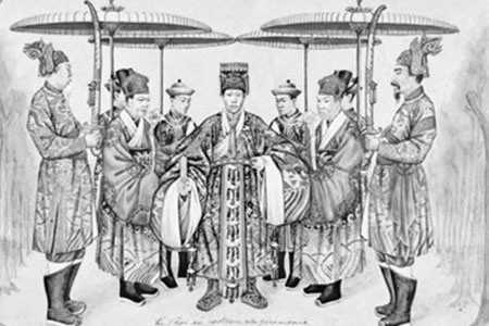 Sau khi thi cử đỗ đạt, Đinh Lưu ra làm quan đến chức Đông các đại học sĩ - một trong những chức quan trụ cột dưới thời phong kiến.