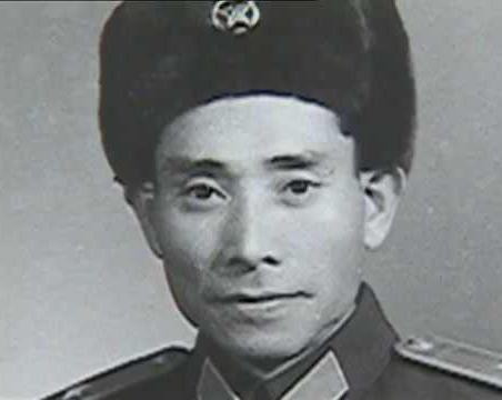 Ai duoc phong quan ham cap tuong o ca Viet Nam va Trung Quoc?