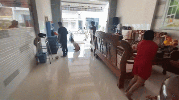 Hot girl Ngan 98 khoe co ngoi do so 8 tang, giau nhat thi xa-Hinh-8