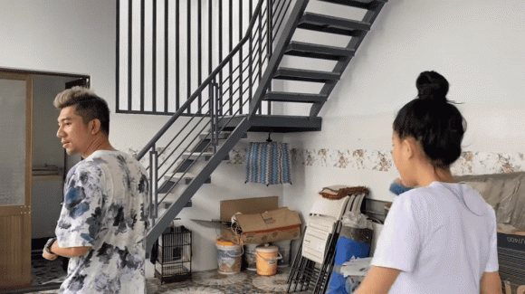 Hot girl Ngan 98 khoe co ngoi do so 8 tang, giau nhat thi xa