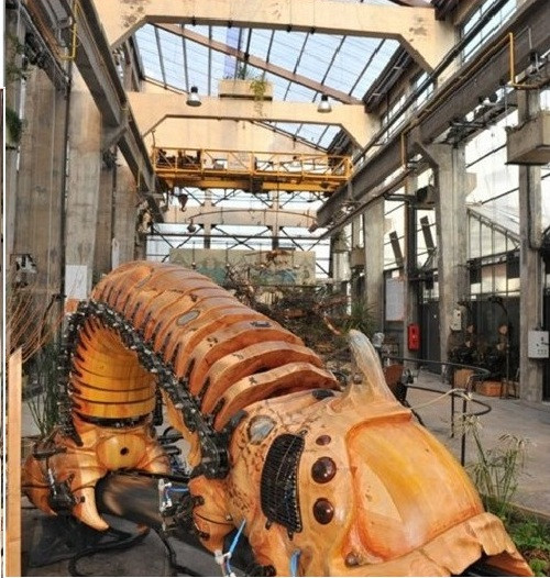 Tàu siêu tốc sâu đo phục vụ những ai đam mê cảm giác mạnh.