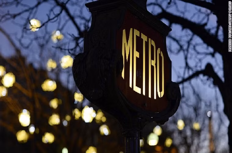 Trung tâm mua sắm ngầm dưới mặt đất cũng là giải pháp khả thi khi thành phố đang ngày càng chặt chội hơn.