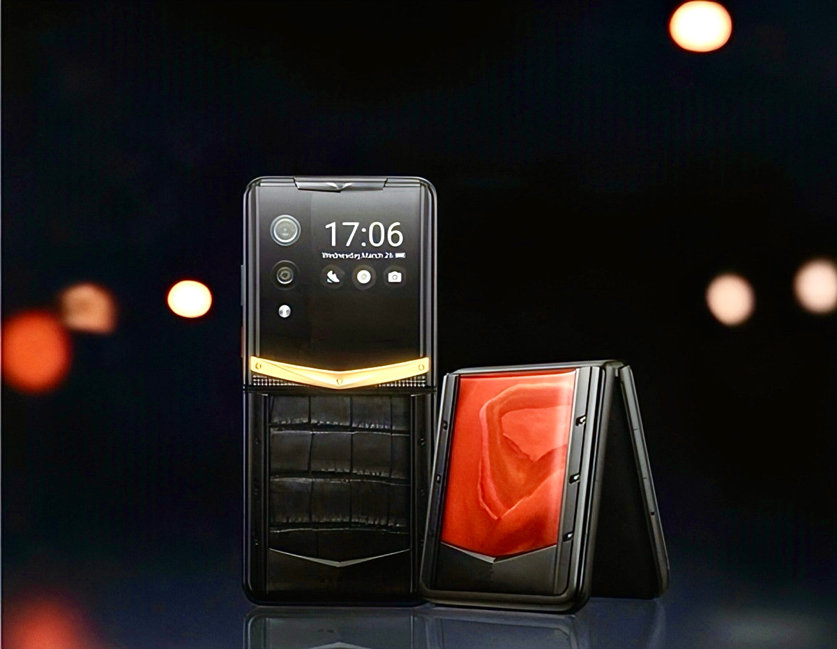 Xuyt xoa dien thoai gap hon tram trieu, dai gia thich me