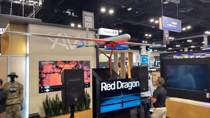  Theo nhận định của một số chuyên gia, Red Dragon là bước tiến cần thiết để duy trì lợi thế quân sự của Mỹ, đặc biệt trong bối cảnh Nga và Trung Quốc đang phát triển các vũ khí tương tự. Tuy nhiên, các tổ chức nhân quyền lo ngại rằng drone tự sát tự động sẽ làm tăng nguy cơ thương vong dân sự và làm giảm trách nhiệm của các quốc gia sử dụng chúng.