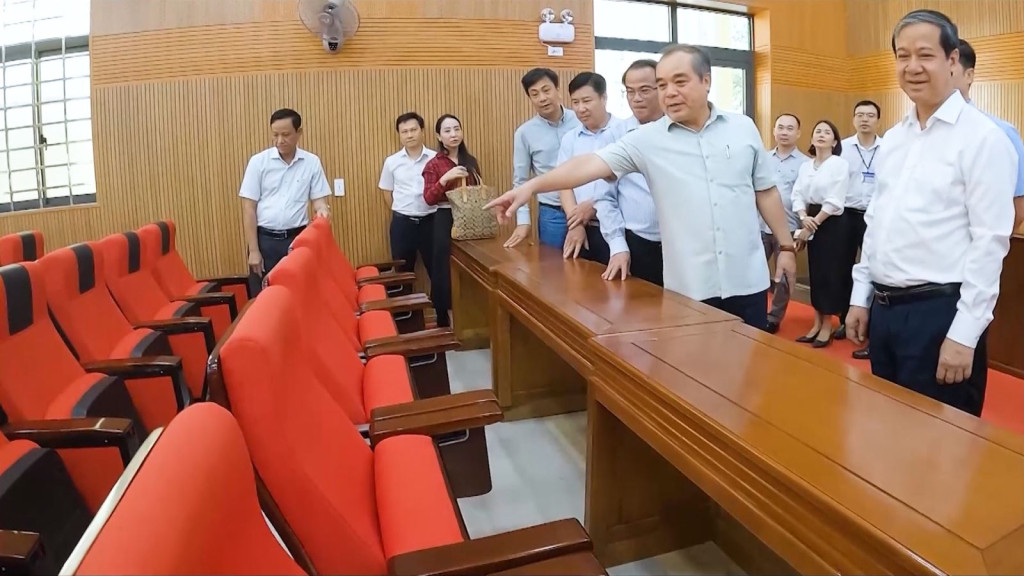 Quang Ngai co hon 14.500 thi sinh dang ky thi tot nghiep THPT-Hinh-2