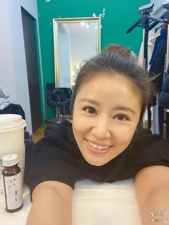 Lam Tam Nhu gay tranh cai vi nhan sac troi sut-Hinh-6