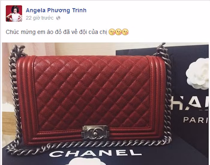 Túi Chanel với giá hơn 130 triệu đồng cũng được cô khoe trên trang cá nhân.