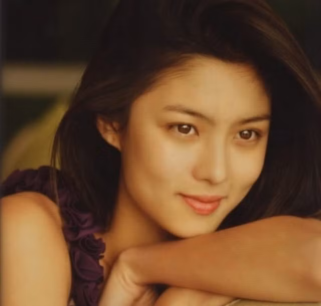 Vai diễn ấn tượng nhất của Kim Chiu là Jasmine lanh lợi trong bộ phim "My Girl" phiên bản Philippines đóng cặp cùng với chàng diễn viên điển trai Xian Lim, tạo nên một cặp đôi siêu hot của màn ảnh nhỏ Philippines lúc bấy giờ. Kim Chiu không chỉ được biết đến với khả năng diễn xuất tự nhiên cùng nụ cười đáng yêu như thiên thần mà cô nàng còn thử sức trong lĩnh vực ca hát và đạt được rất nhiều thành công.