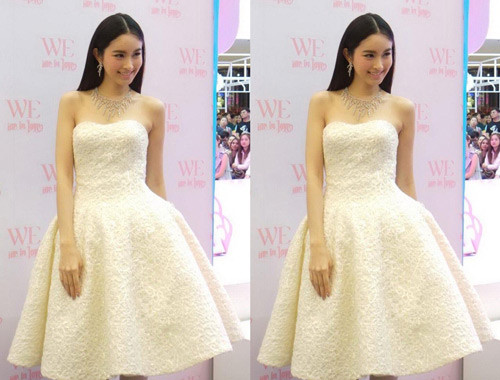 Mỹ nhân chuyển giới luôn khiến người đối diện phải ngỡ ngàng bởi nhan sắc của mình.